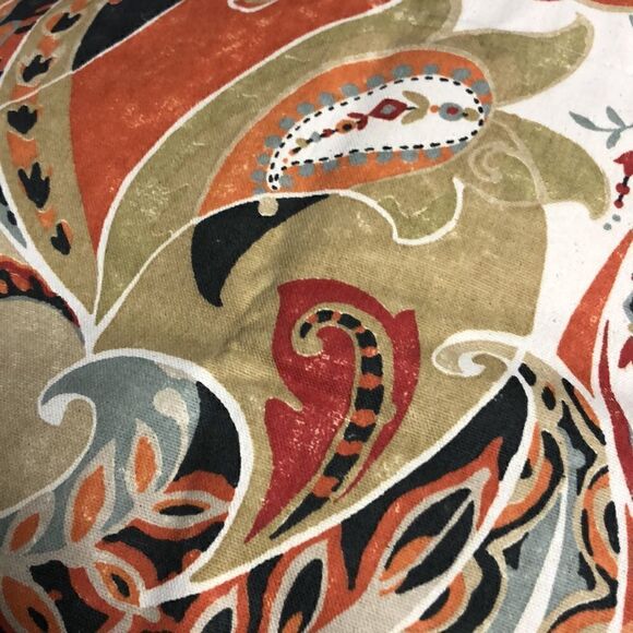 Contempo paisley picadilly shaped valance - Picture 2 of 5